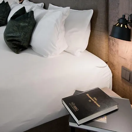 Ξενοδοχείο Grum 4*