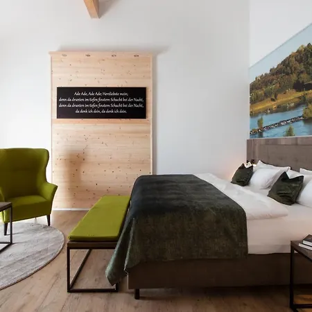 Hotel Grum 4*