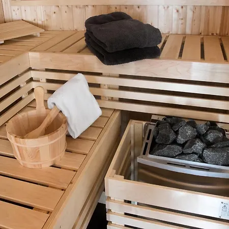 Ξενοδοχείο Grum 4*