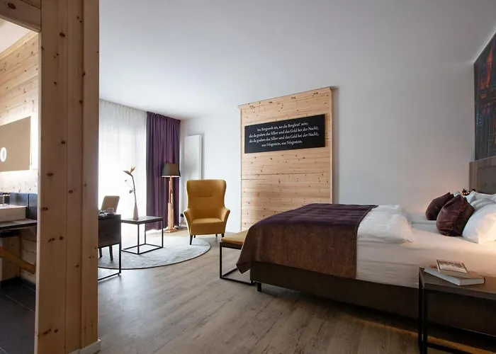 Hotel Grum 4*