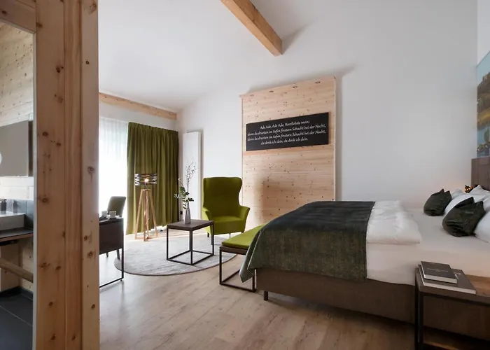 Hotel Grum 4*